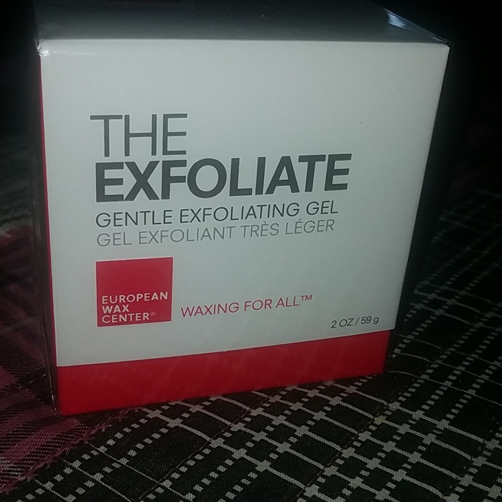 Exfoliating gel